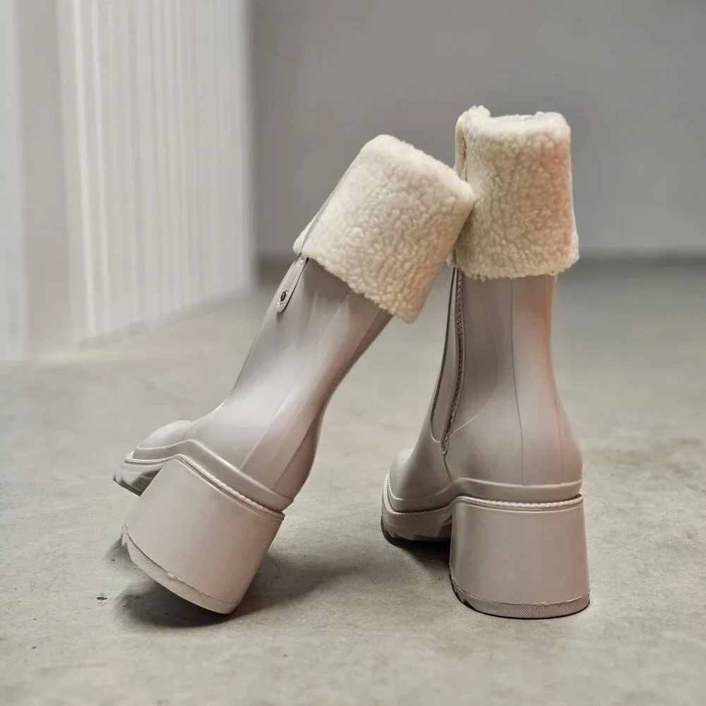 Womens Gray Waterproof Boots With Fleece Lining & Zipper Closure